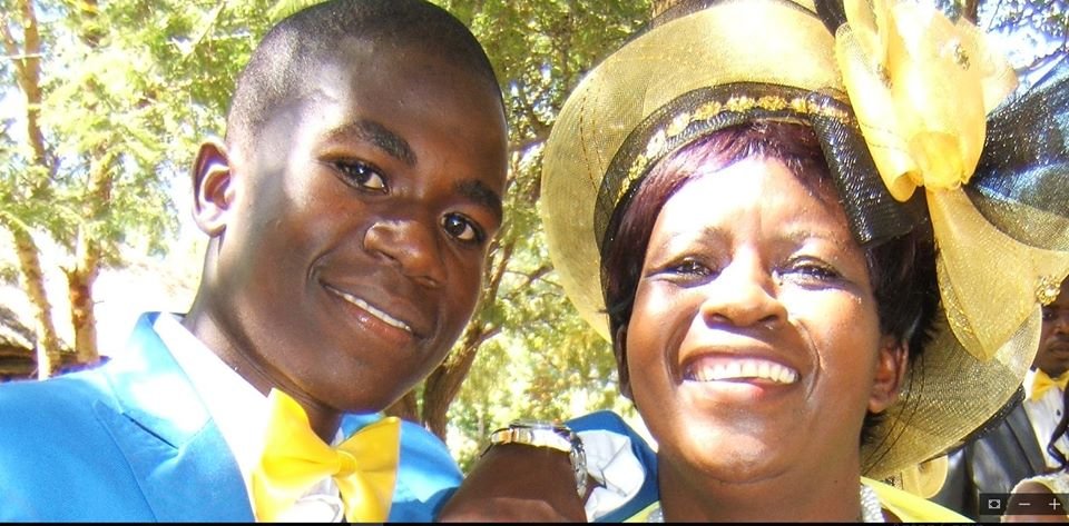 happy clients receiving cars